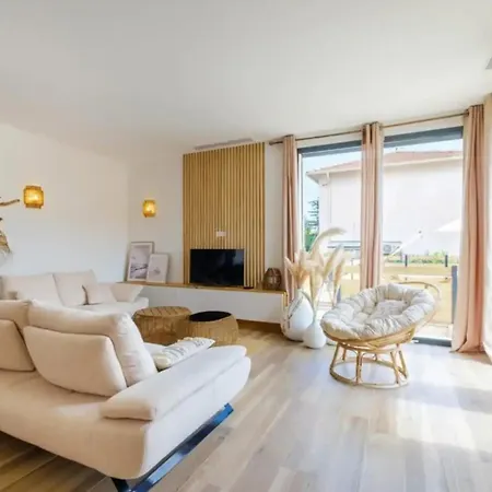 아파트 Tranquil Riviera With Sea View *