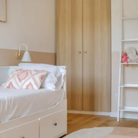 Tranquil Riviera With Sea View Apartment Nice