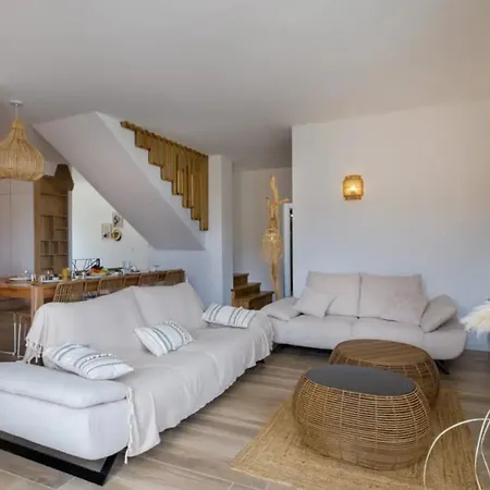 Tranquil Riviera With Sea View Apartment Nice